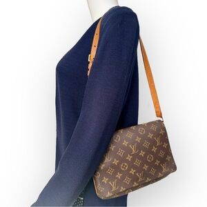 Vintage (2001) Louis Vuitton Monogram Canvas Musette Shoulder Bag with Tan Strap